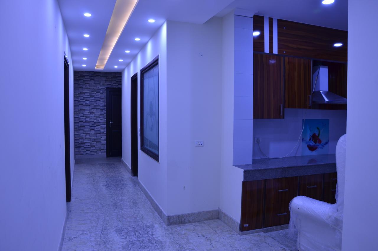 Hotel Royal International Yeni Delhi Dış mekan fotoğraf